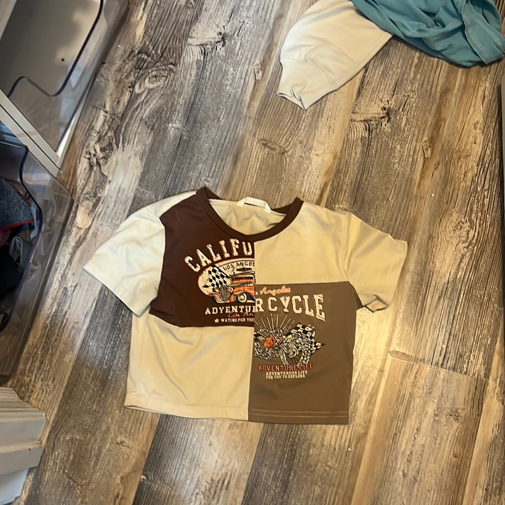 Cute brown spilt tee from Romwe